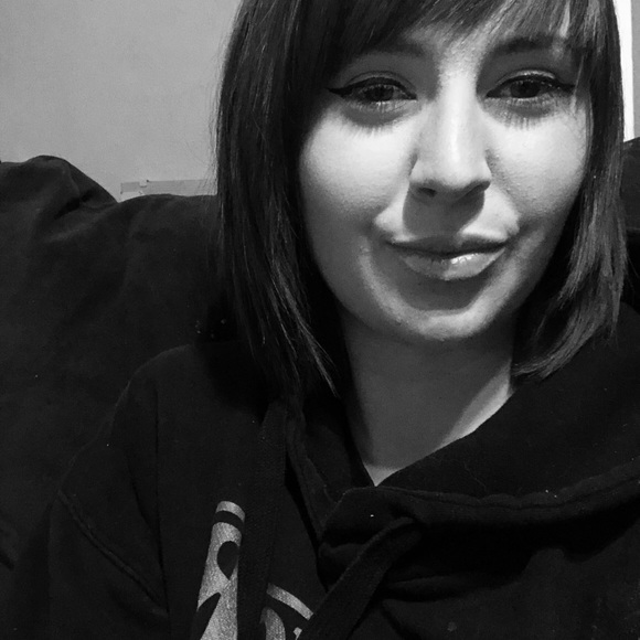 Meet your Posher, Bailey - Picture 1 of 1